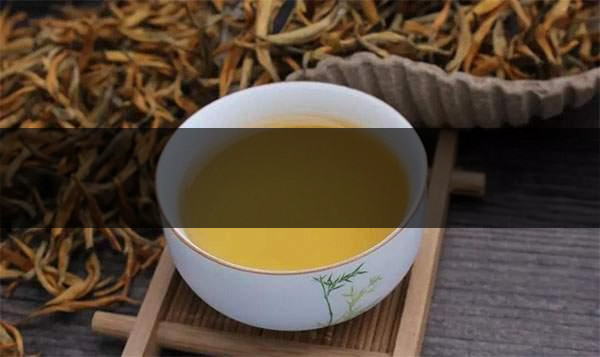 四招（方面）教你學(xué)會(huì)辨別茶的新陳！-1
