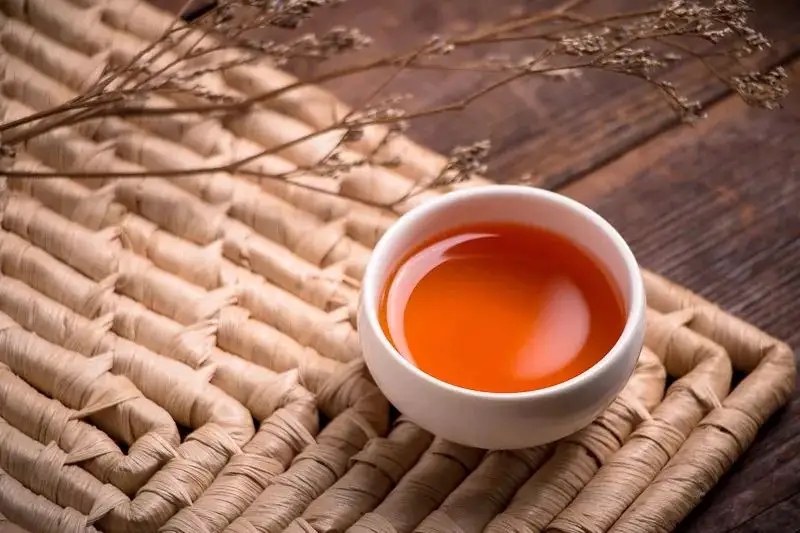 喝普洱茶時的“舌底鳴泉”是什么體驗？