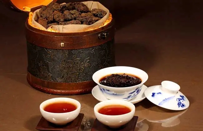 喝普洱完整滋味，品老茶成熟茶湯