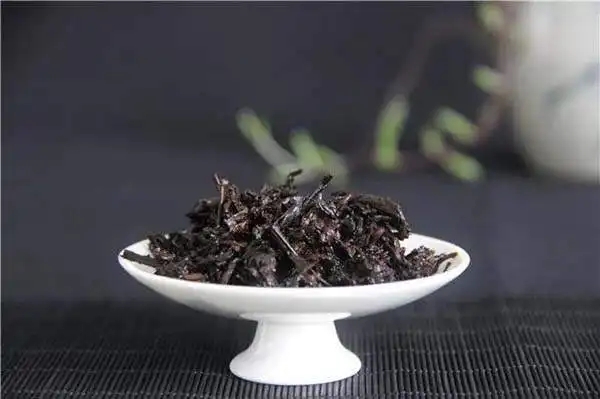 判斷普洱茶是不是好料，只看一個(gè)地方！