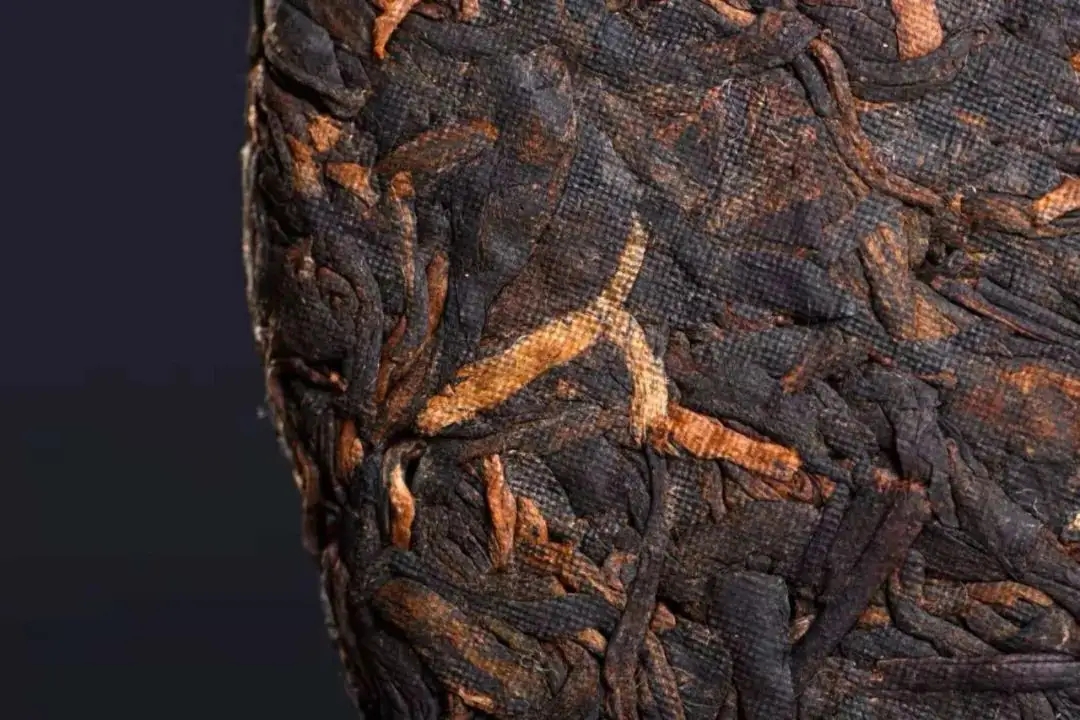 易武熟茶，當(dāng)屬易武地道發(fā)酵